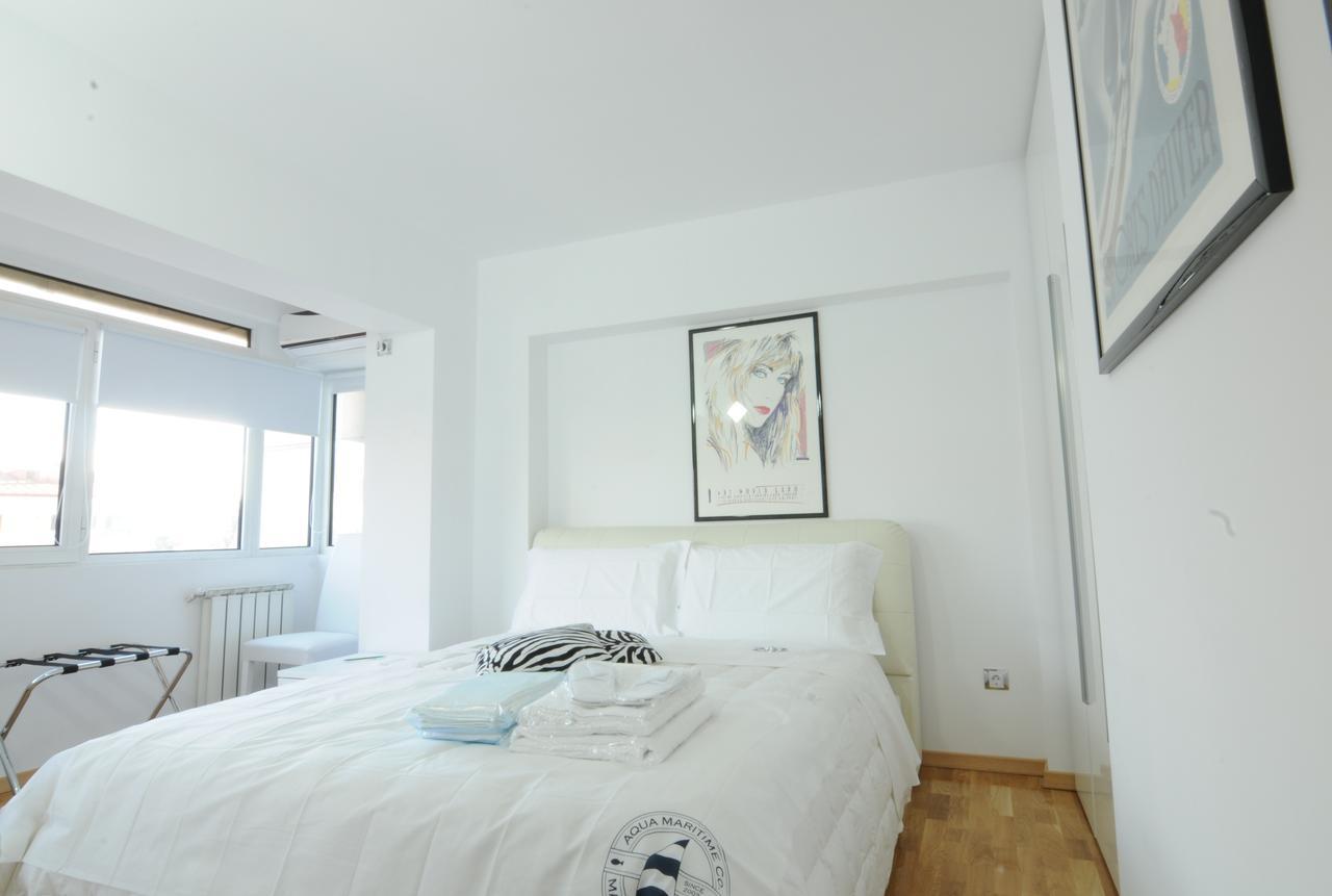 White Dream Suites Iasi Ngoại thất bức ảnh