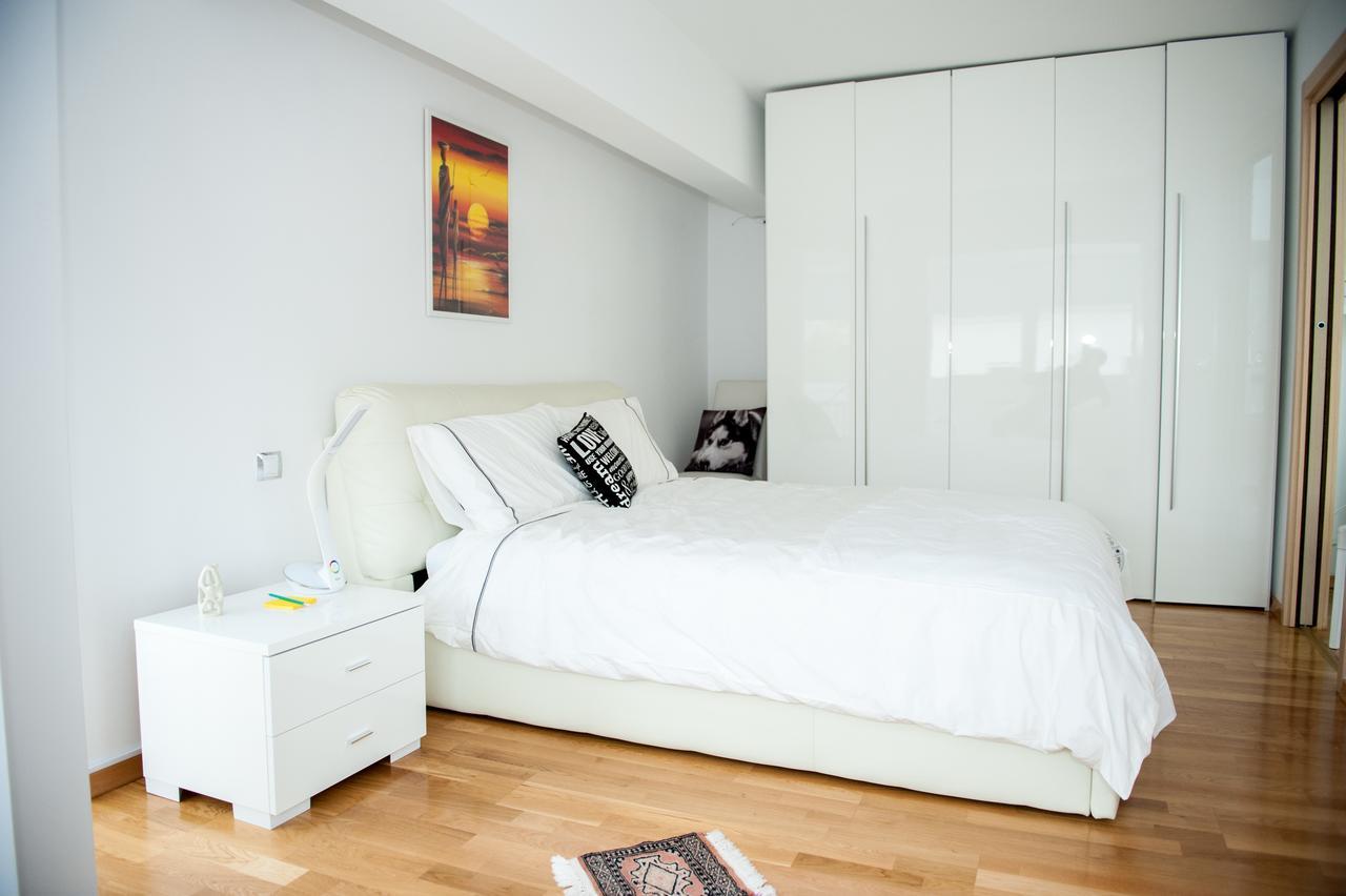 White Dream Suites Iasi Ngoại thất bức ảnh